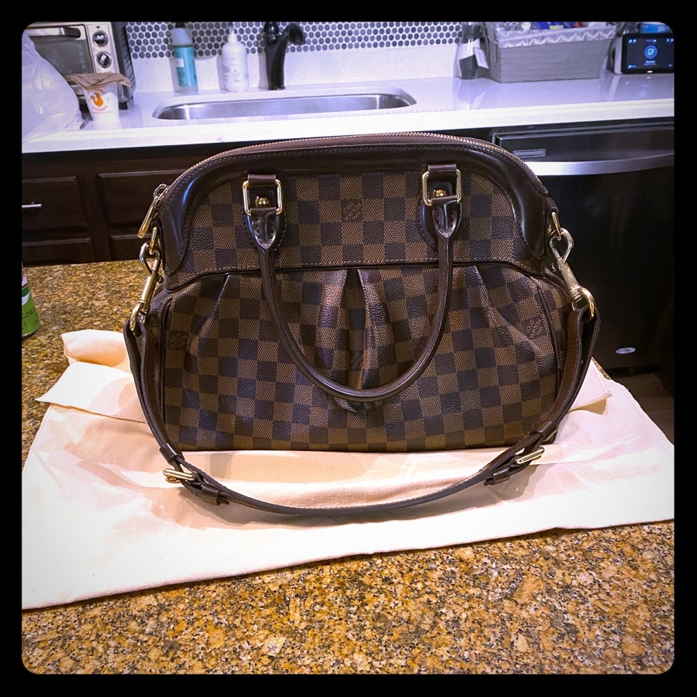 Louis Vuitton Trevi Pm